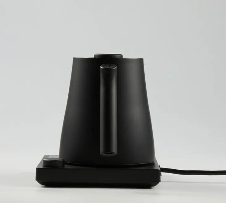 Bouilloire électrique Aura Noir 0.8L - VARIA