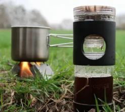 Cafetière filtre et bouteille nomade CAFFLANO Go-Brew noire