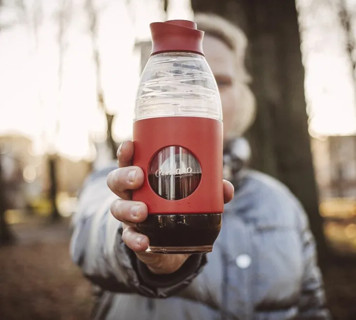 Cafetière filtre et bouteille nomade CAFFLANO Go-Brew rouge
