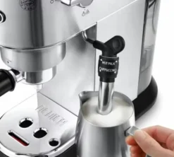 DELONGHI Pack barista ECKG6821.M machine expresso Dedica et moulin à café + accessoires
