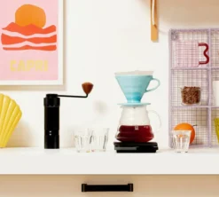 Dripper Hario V60 VDC-02 conique bleu clair 2 à 4 tasses