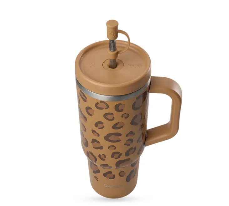 Gourde isotherme avec paille Travel cup camel léopard - 90 cl - QWETCH