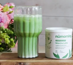 Latte instantané Matcha latte - Boîte 100 g - NÜMORNING
