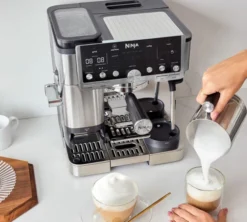 Machine expresso NINJA ES701EU Luxe avec tamper intégré