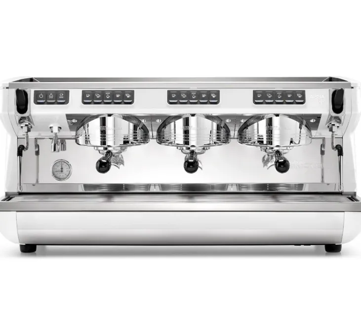 Machine expresso professionnelle Nuova Simonelli Appia Life - 3 groupes