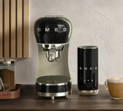 Machine expresso SMEG ECF00BLEU + Mousseur à lait MFF02BLEU Noire - ECF12BLEU