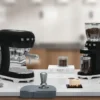 Machine expresso SMEG noire ECF02BLEU Années 50