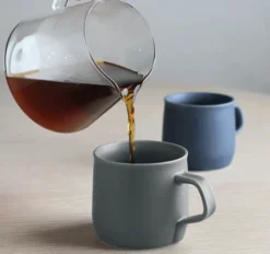 Mug "Fog" couleur Dark Gray 270ml - Kinto