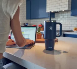 Mug isotherme All Around Indigo 94 cl - Hydro Flask