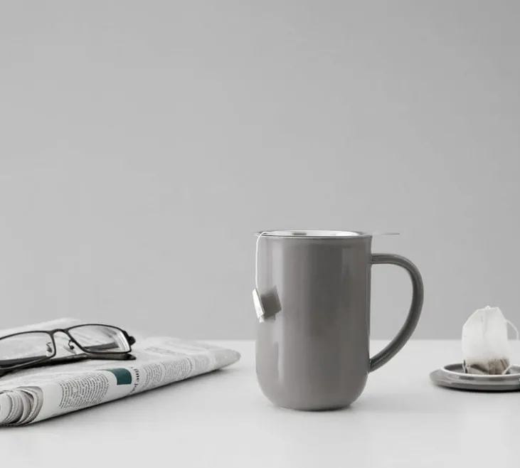 Mug Minima wool grey 50 cl avec infuseur inox - VIVA SCANDINAVIA