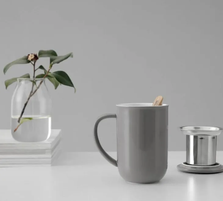 Mug Minima wool grey 50 cl avec infuseur inox - VIVA SCANDINAVIA