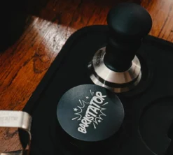 Tamper café BARISTATOR 57.3 mm haute précision manche Aluminium noir