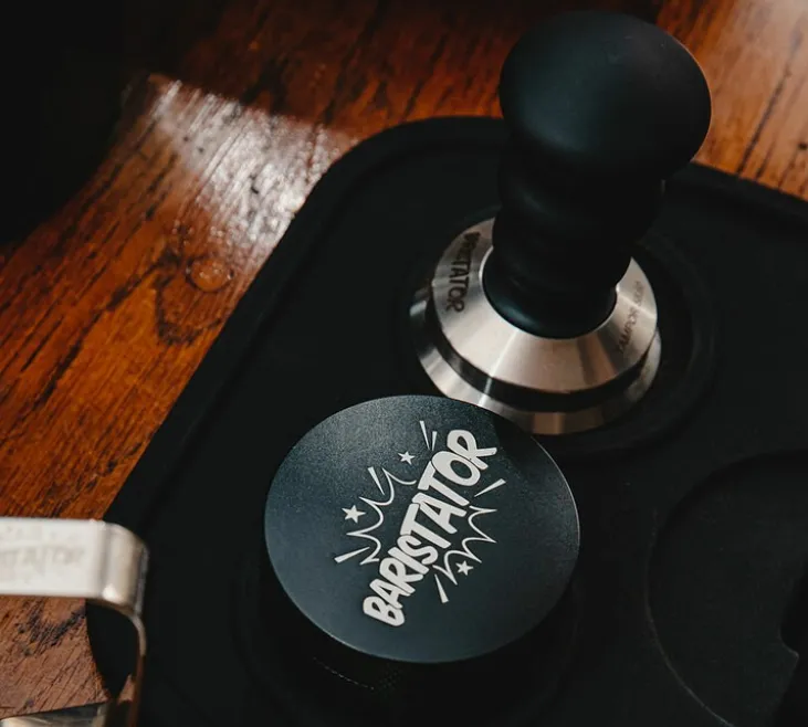 Tamper café BARISTATOR 57.3 mm haute précision manche Aluminium noir
