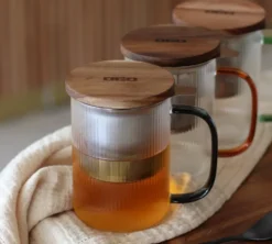 Tisanière en verre 475ml Gris fumé et couvercle bois acacia - OGO living